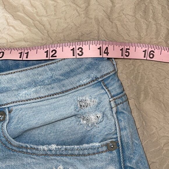 American Eagle Womens Embroidered Frayed Hem Cutoff Mom Jean Shorts Blue Size 8 - Picture 5 of 6